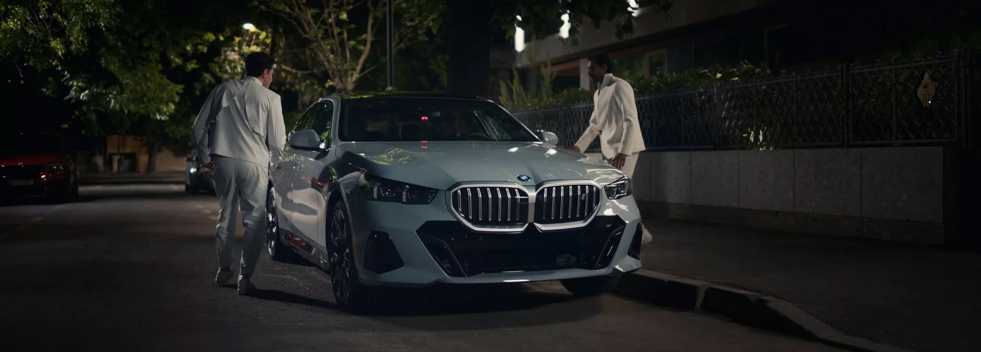 Hero image showcasing the 2026 BMW i5 with starting MSRP and maximum range details.