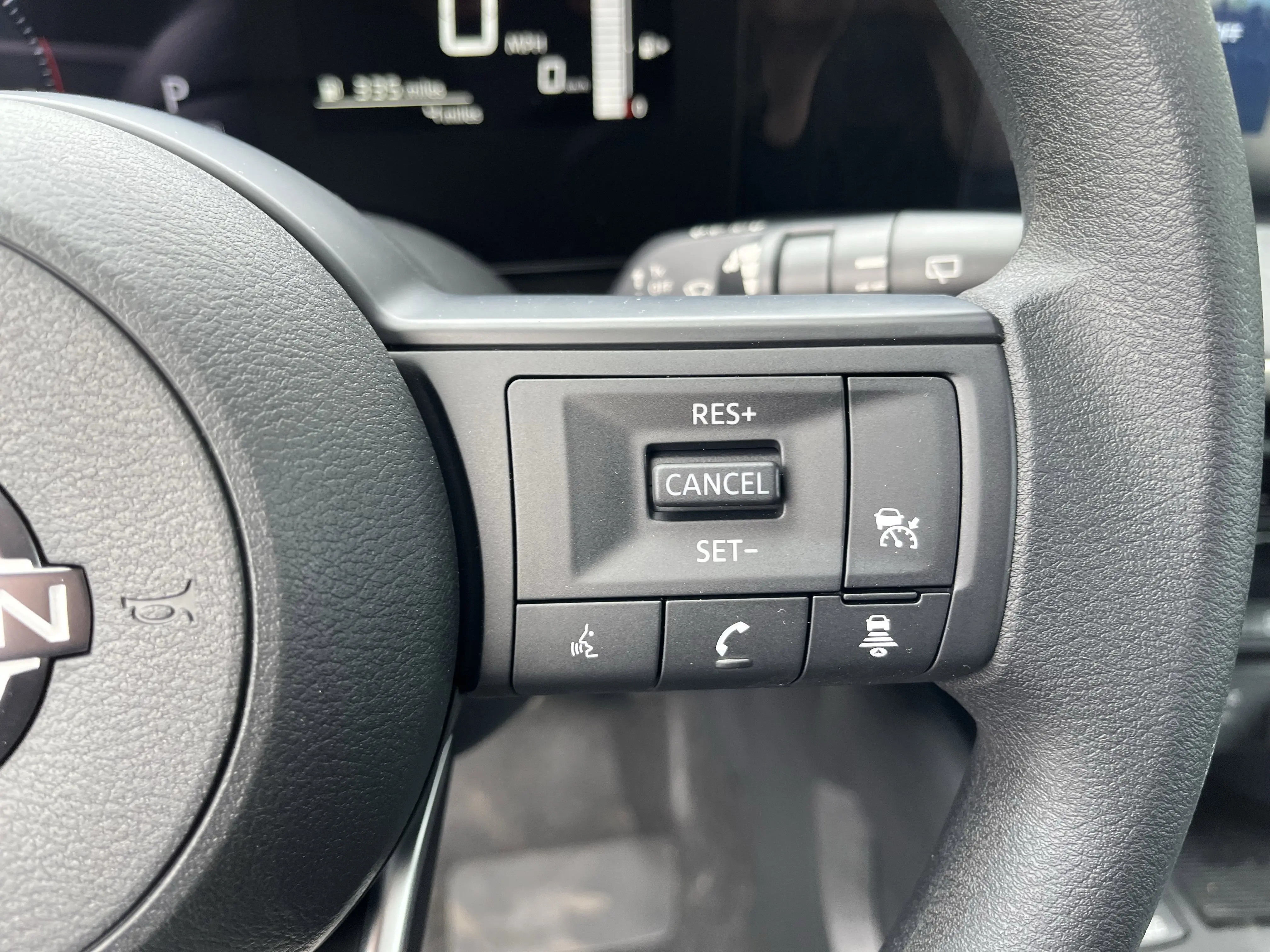 2026 Nissan Kicks SV photo 10