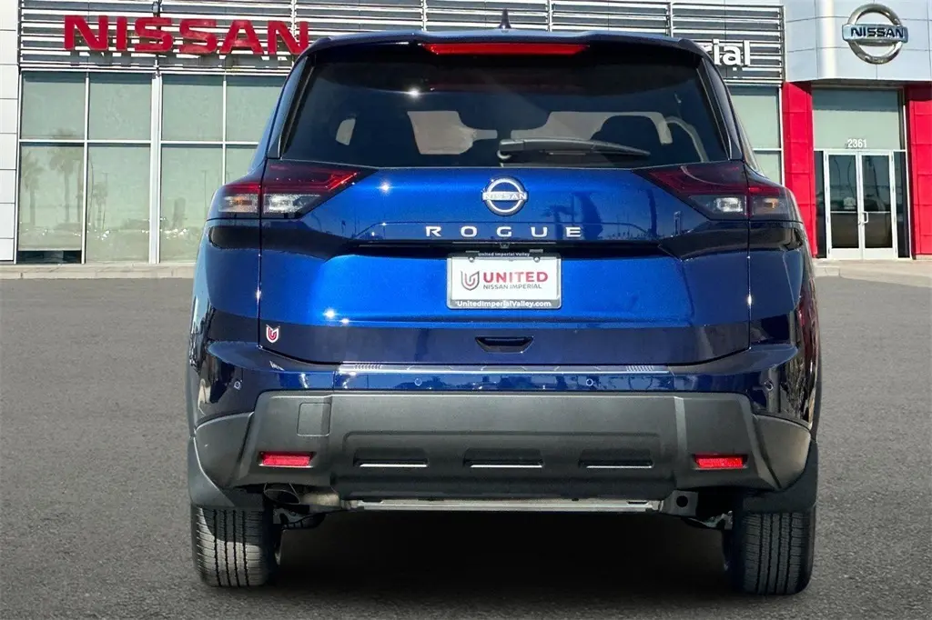 2026 Nissan Rogue SV photo 4