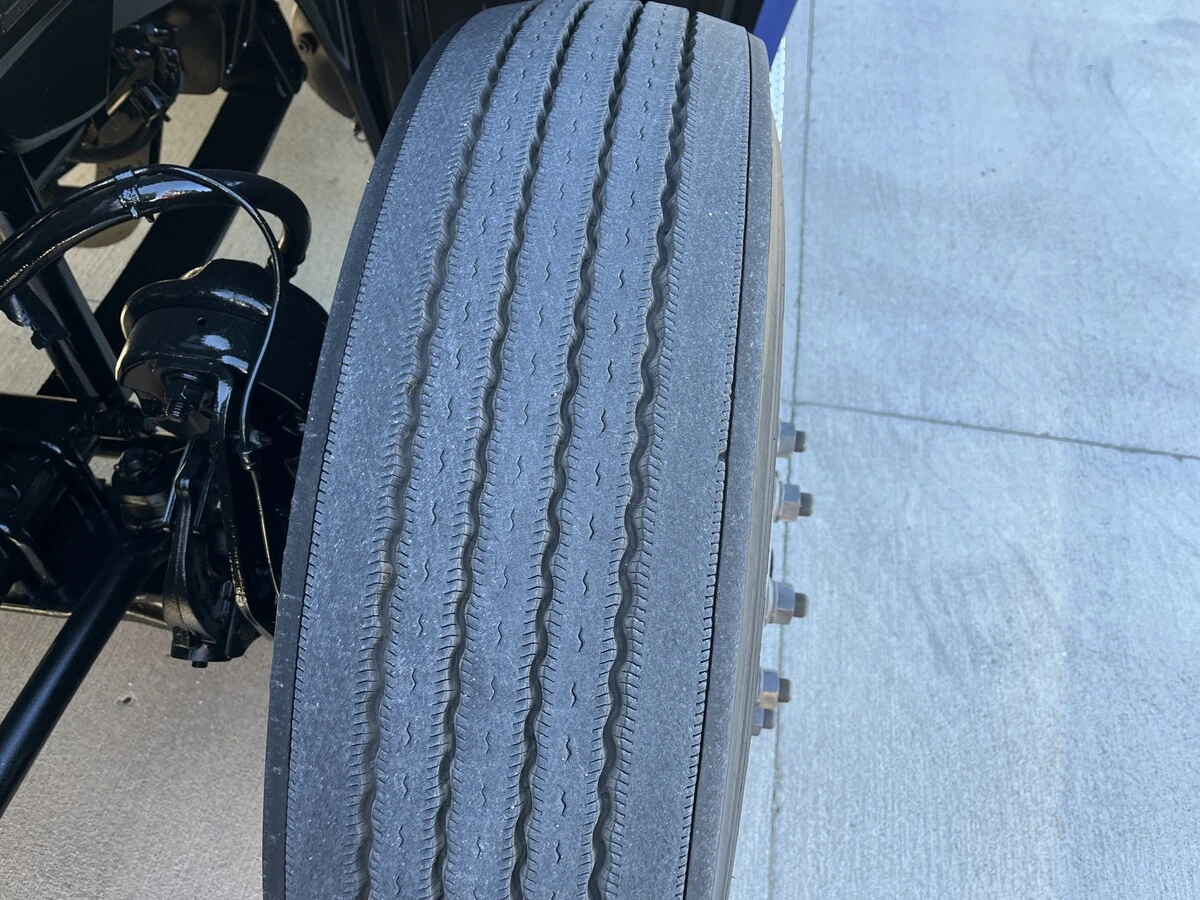 2022 Freightliner Cascadia - image 14