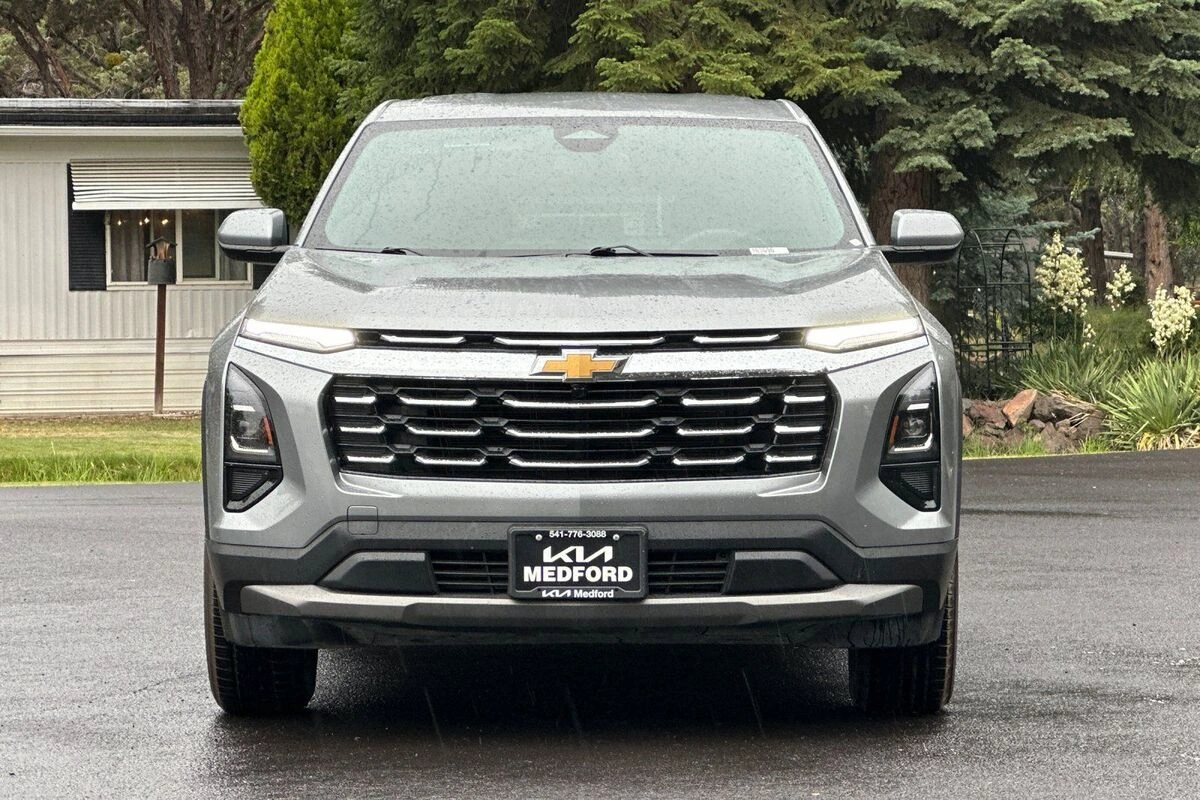 2025 Chevrolet Equinox LT - Photo 9