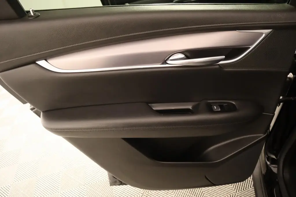2019 Cadillac XT5 Luxury photo 18