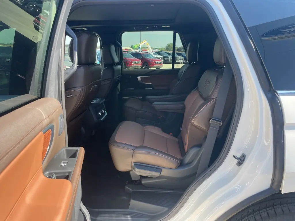 2025 Ford Expedition King Ranch photo 17