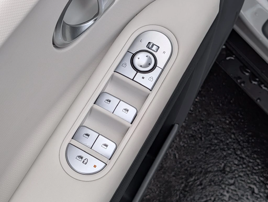 2024 Hyundai IONIQ 5 SEL - Photo 19