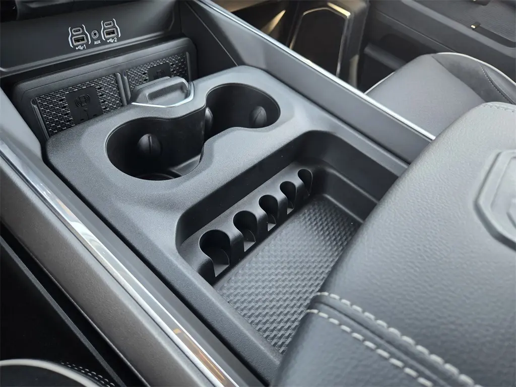 2026 Ram 2500 Laramie photo 16
