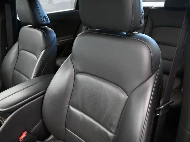 2024 Chevrolet Malibu Premier 2LT photo 15