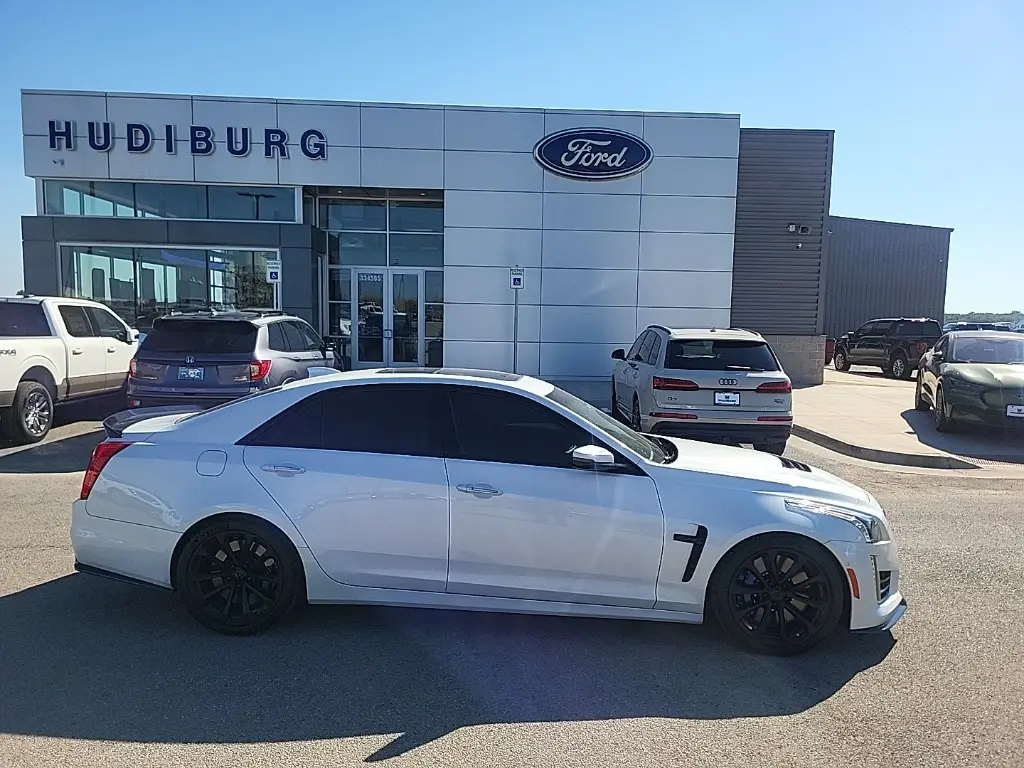 2017 Cadillac CTS V Base photo 2