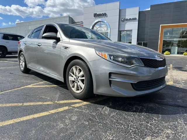 2018 Kia Optima LX photo 2