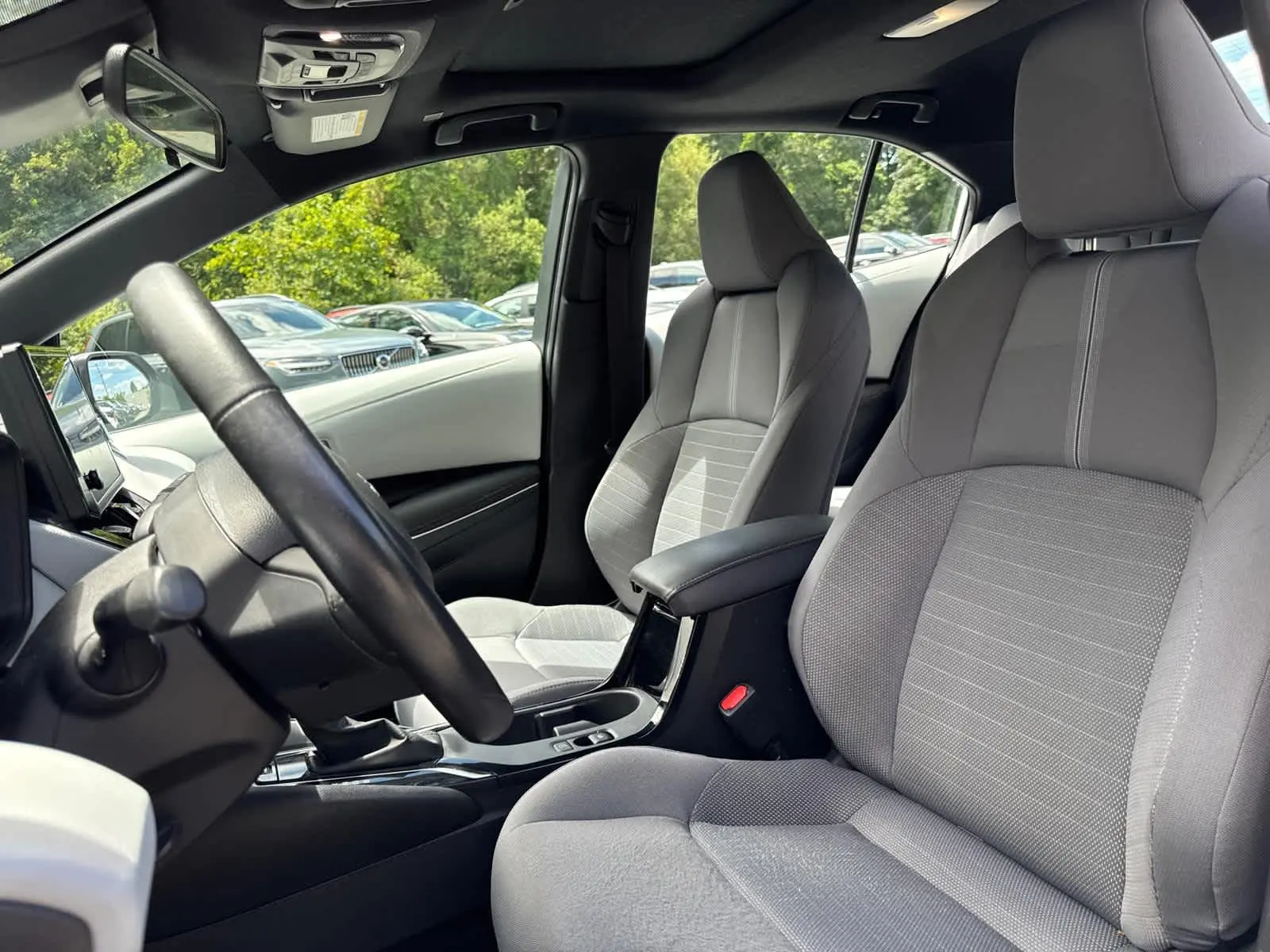 2024 Toyota Corolla SE Premium photo 13