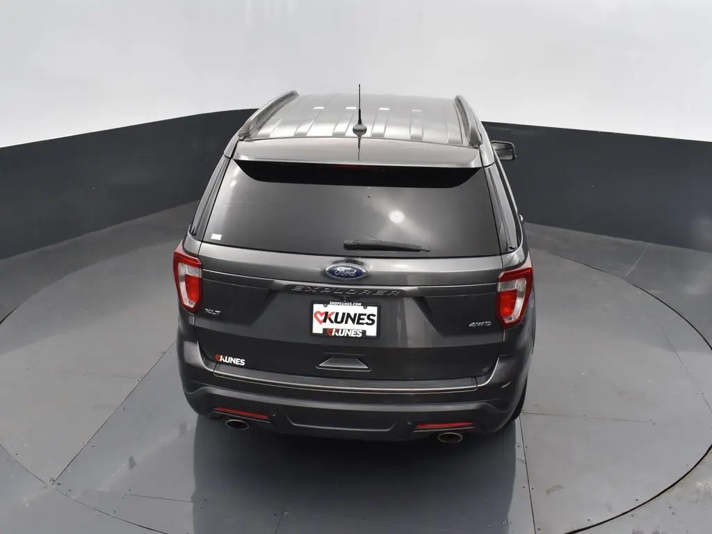 2018 Ford Explorer XLT photo 33