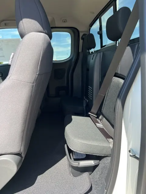 2026 Nissan Frontier S photo 11