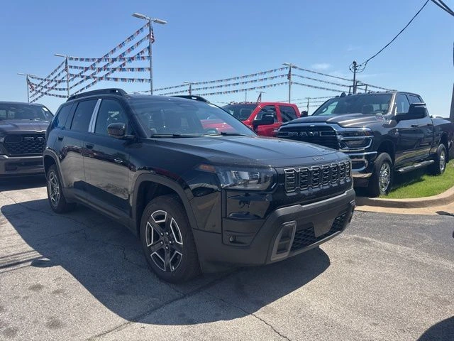 2026 Jeep Cherokee Laredo HEV 4X4's photo