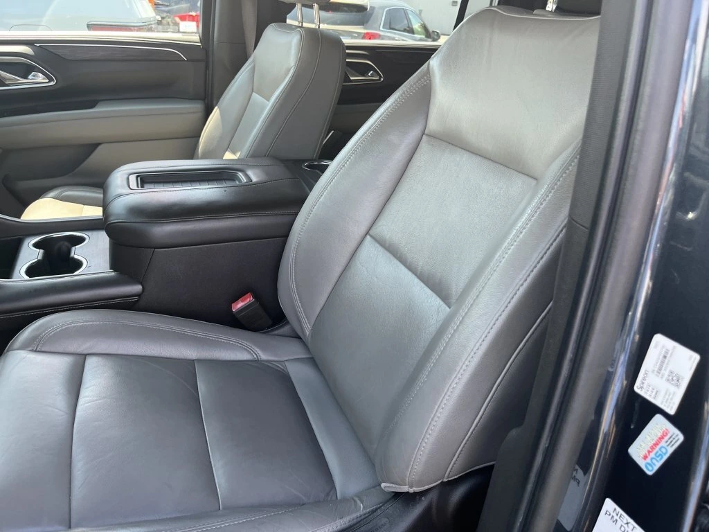 2021 Chevrolet Suburban LT - Photo 12