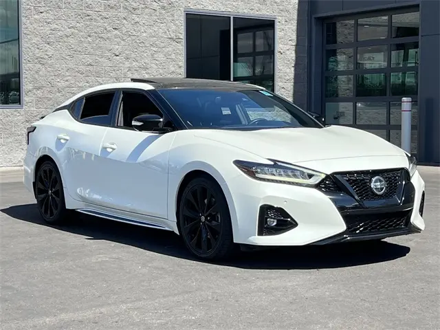 2021 Nissan Maxima SR photo 8
