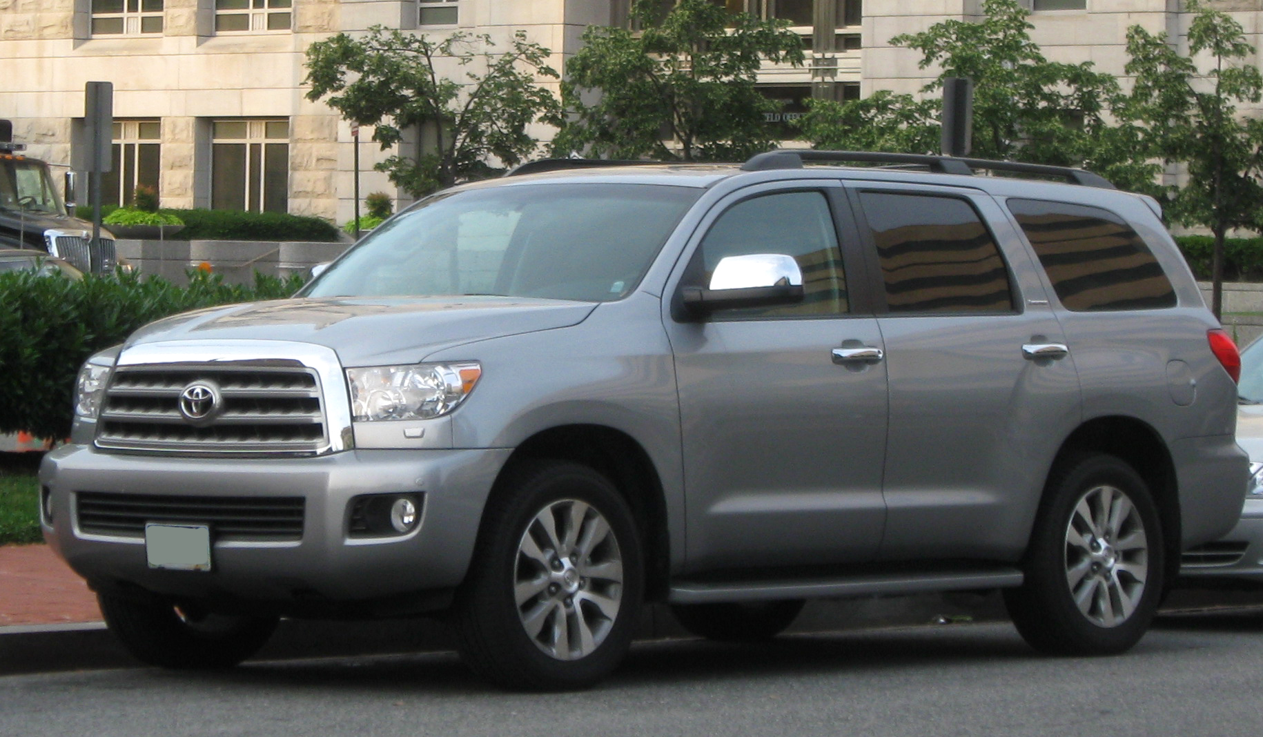 Used Toyota Sequoia Gen 2