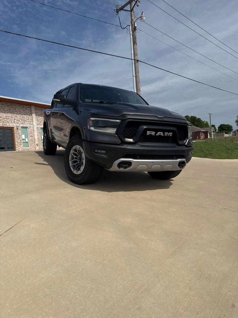 1C6SRFLM5NN186569