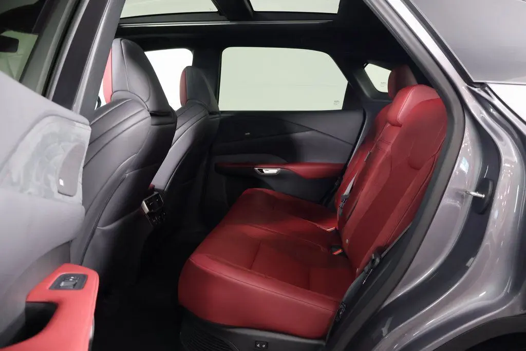 2023 Lexus RX 500h F SPORT Performance photo 11