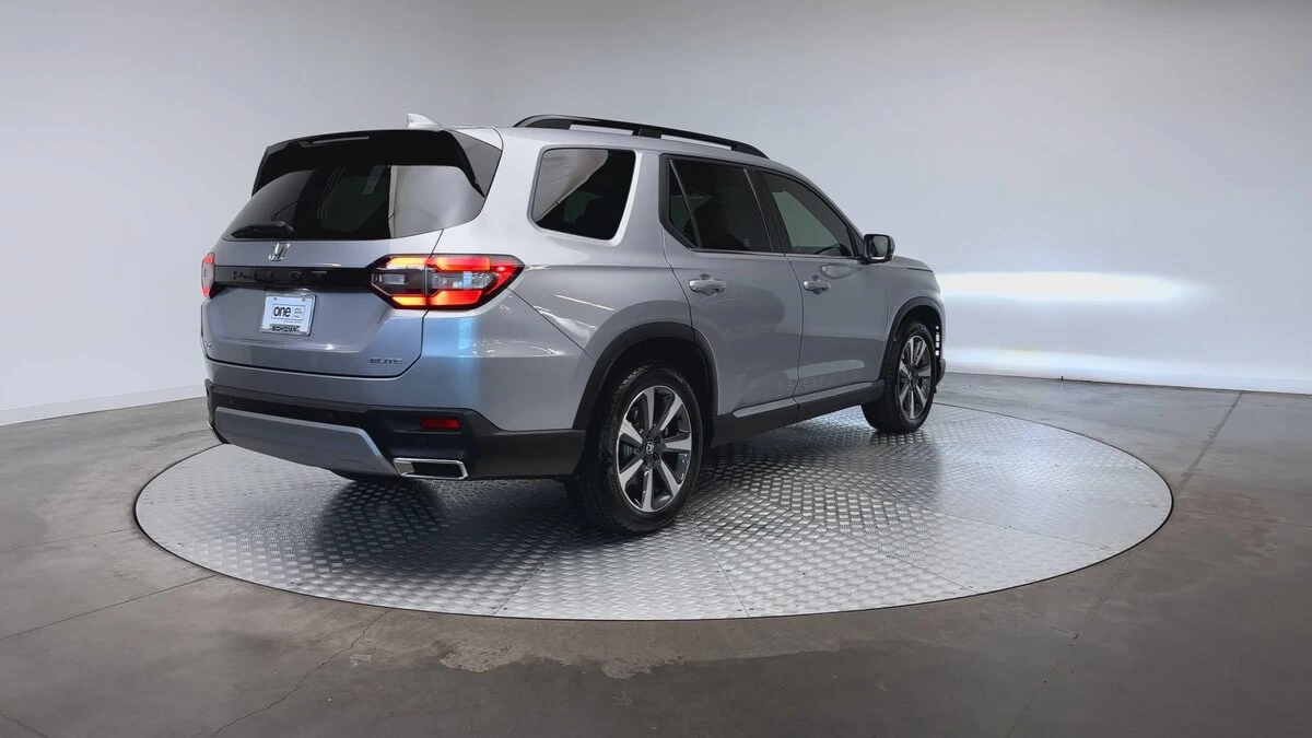 2024 Honda Pilot Elite - Photo 8