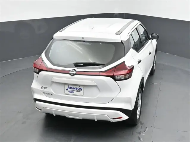 2023 Nissan Kicks S photo 26