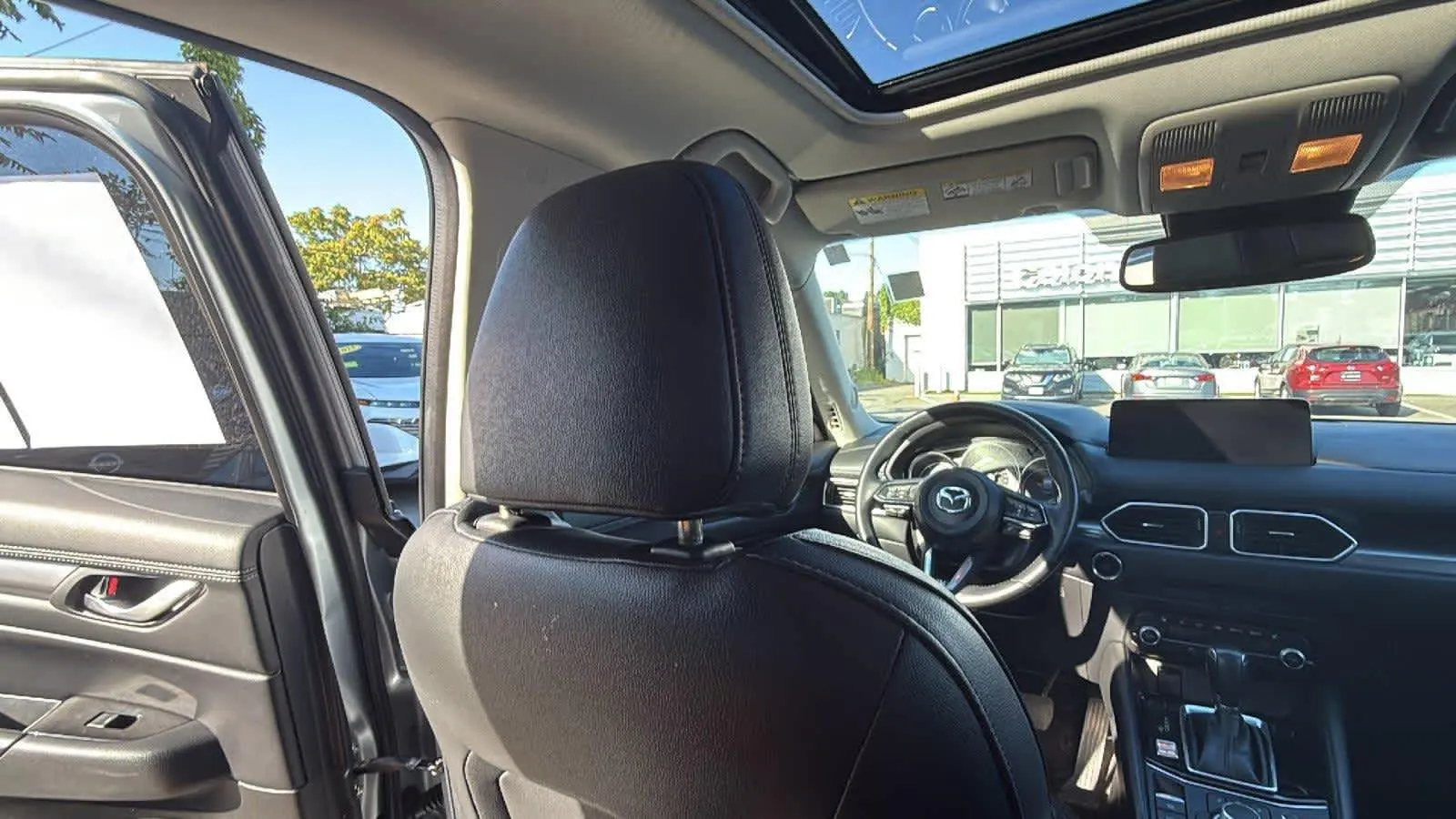 2023 Mazda CX-5 2.5 S Preferred photo 18