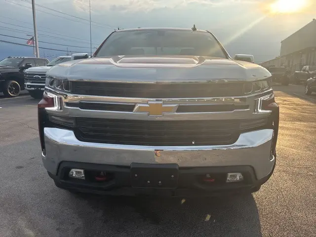2021 Chevrolet Silverado 1500 LT photo 9