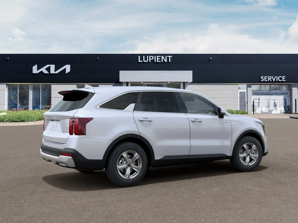 2026 Kia Sorento LX - Photo 8