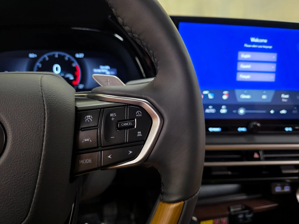 2026 Lexus RX 350 - Photo 21