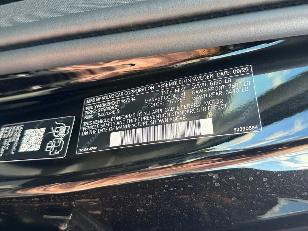 2026 Volvo - image 28