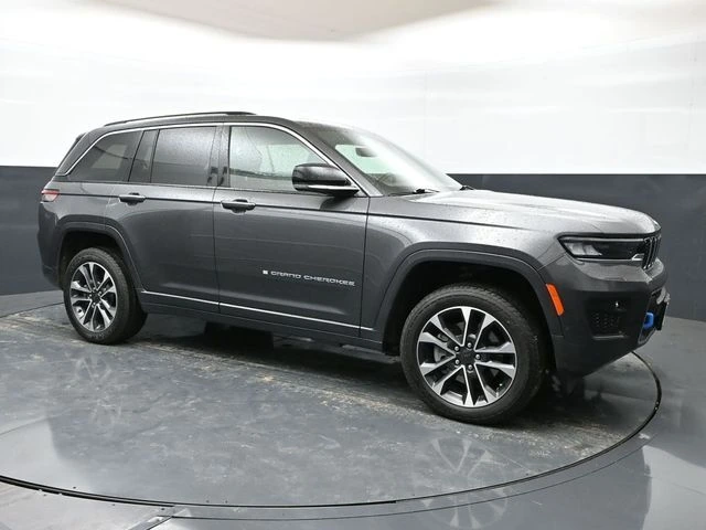 2022 Jeep Grand Cherokee Overland 4xe 4x4's photo