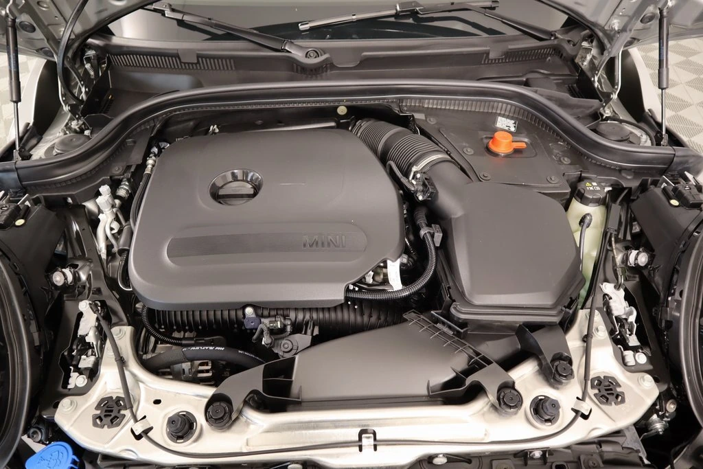 2025 MINI Hardtop 2 Door Base - Photo 19