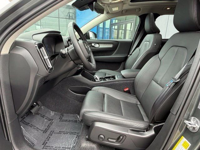 2026 Volvo XC40 Ultra - Photo 14