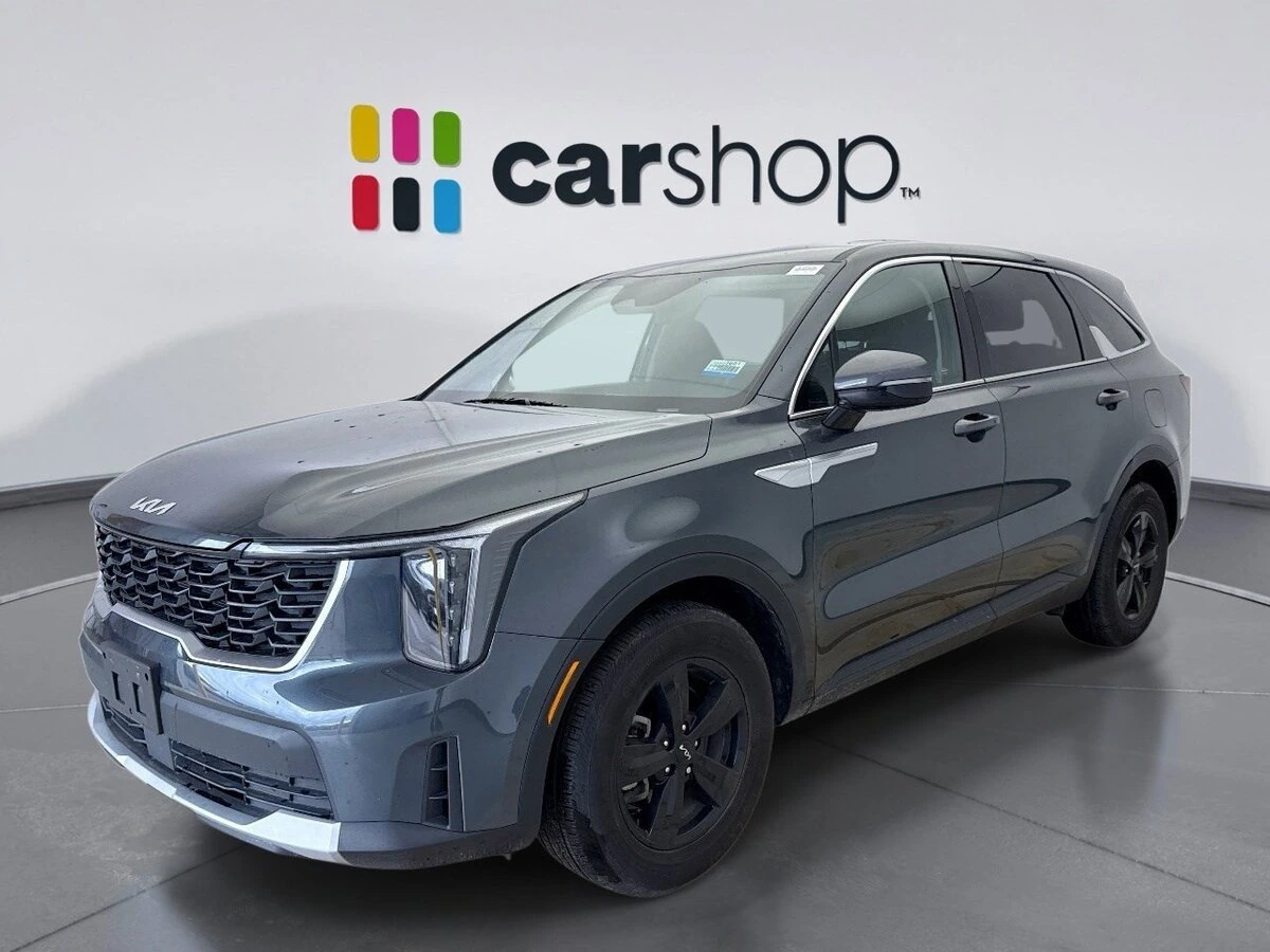 2025 Kia Sorento LX AT's photo