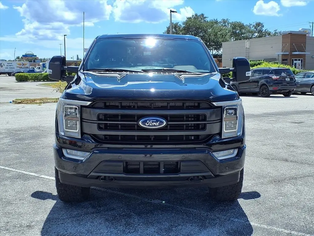 2023 Ford F-150 Lariat photo 2