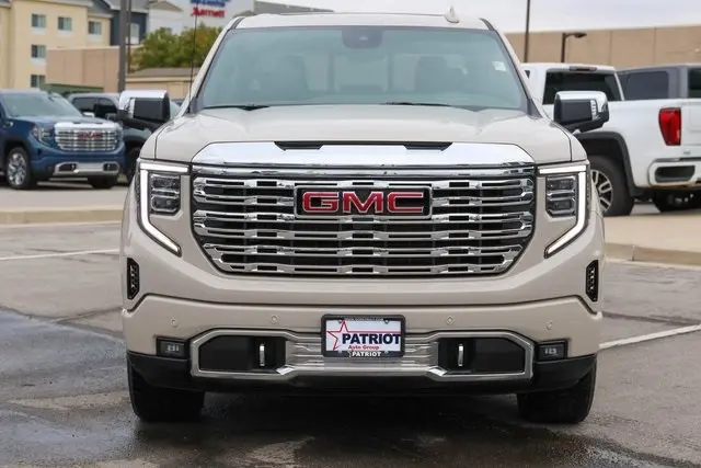 2026 Gmc Sierra 1500 Denali photo 2