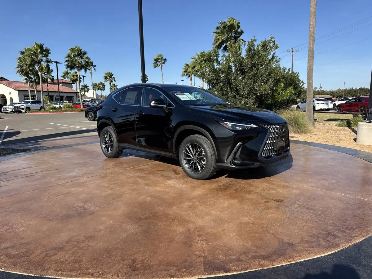 2026 Lexus NX 350's photo