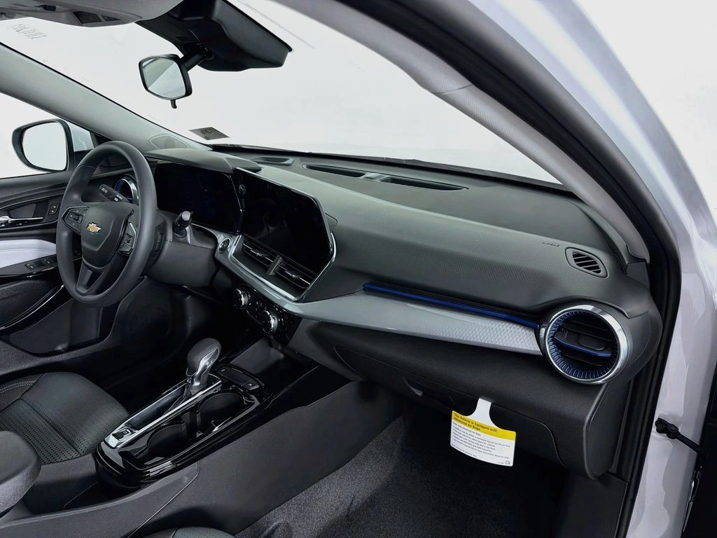 2026 Chevrolet Trax LT - Photo 26