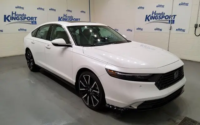 2025 Honda Accord Hybrid Touring's photo