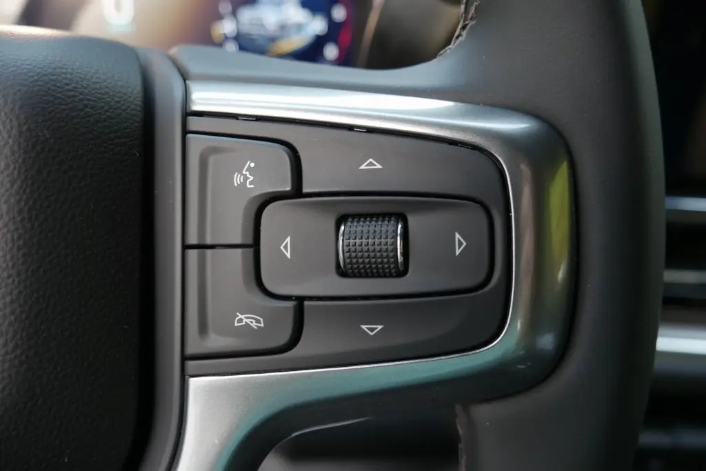 2026 Chevrolet Silverado LT photo 14