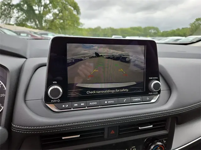 2026 Nissan Rogue SV photo 23