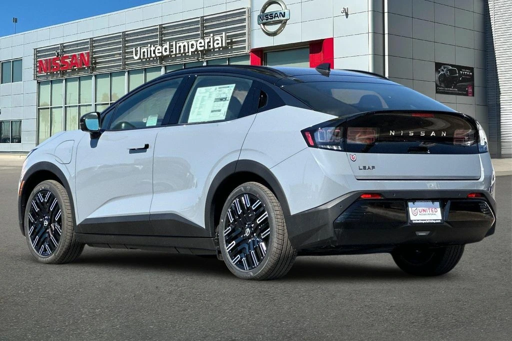 2026 Nissan LEAF Platinum+ - Photo 6