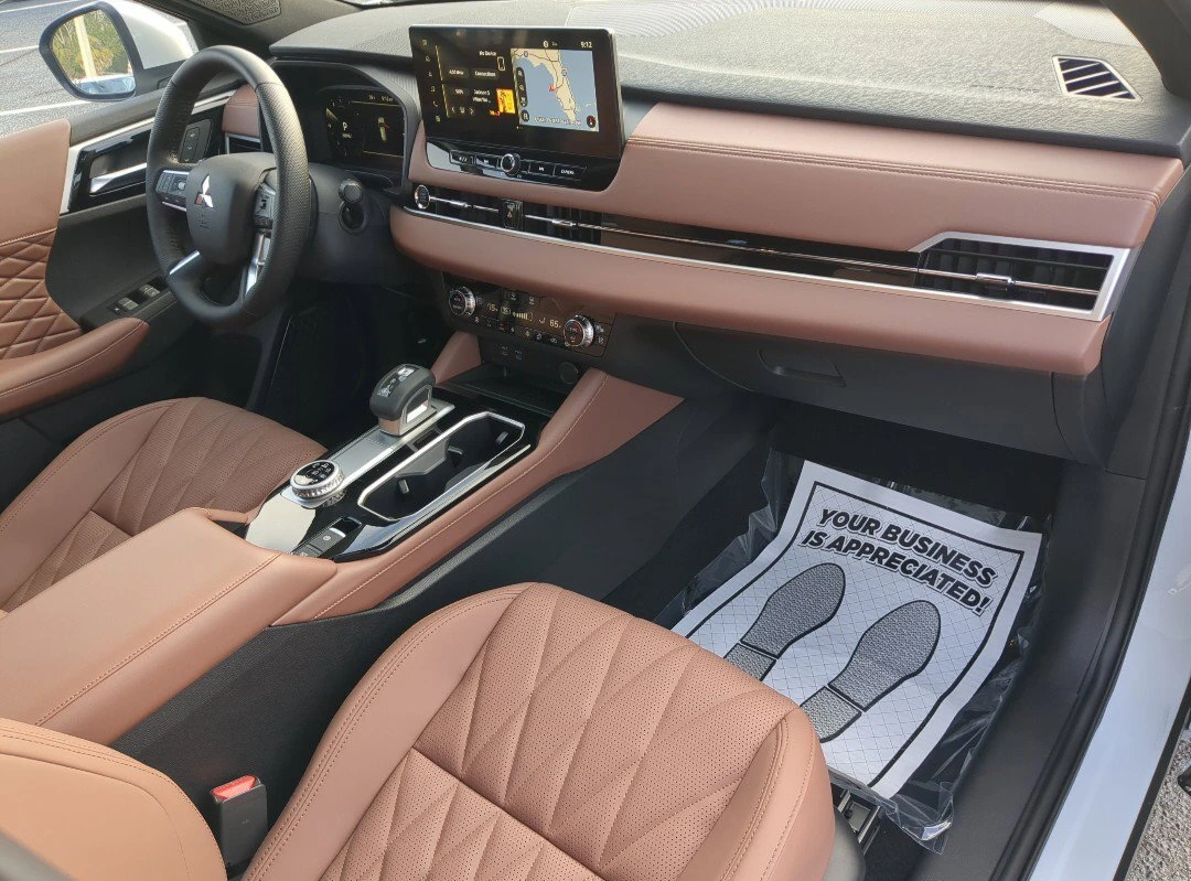 2026 Mitsubishi Outlander SEL - Photo 15