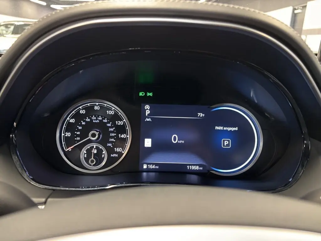 2024 Genesis GV70 3.5T Sport photo 3