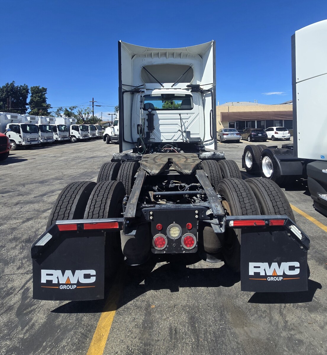 2021 International LT in CA — photo 4