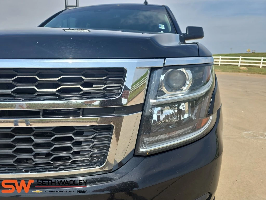 2019 Chevrolet Suburban LT - Photo 32