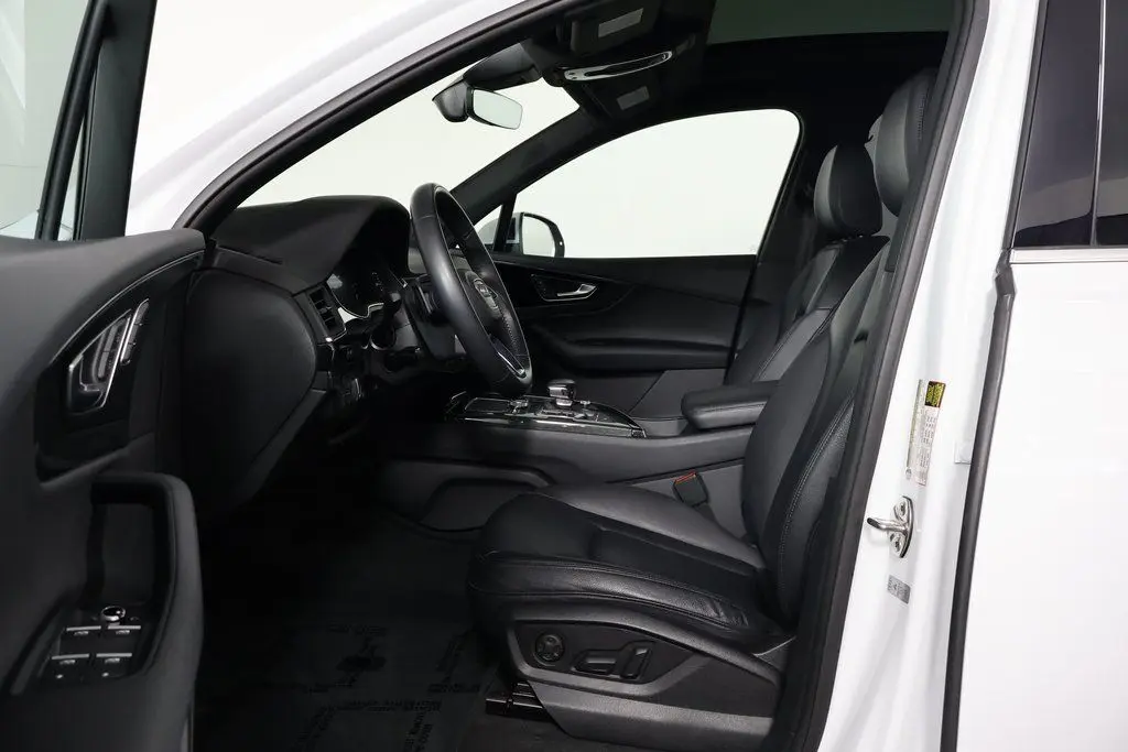 2019 Audi Q7 55 Premium Plus photo 10