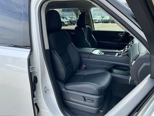 2026 Nissan Armada SV - Photo 30