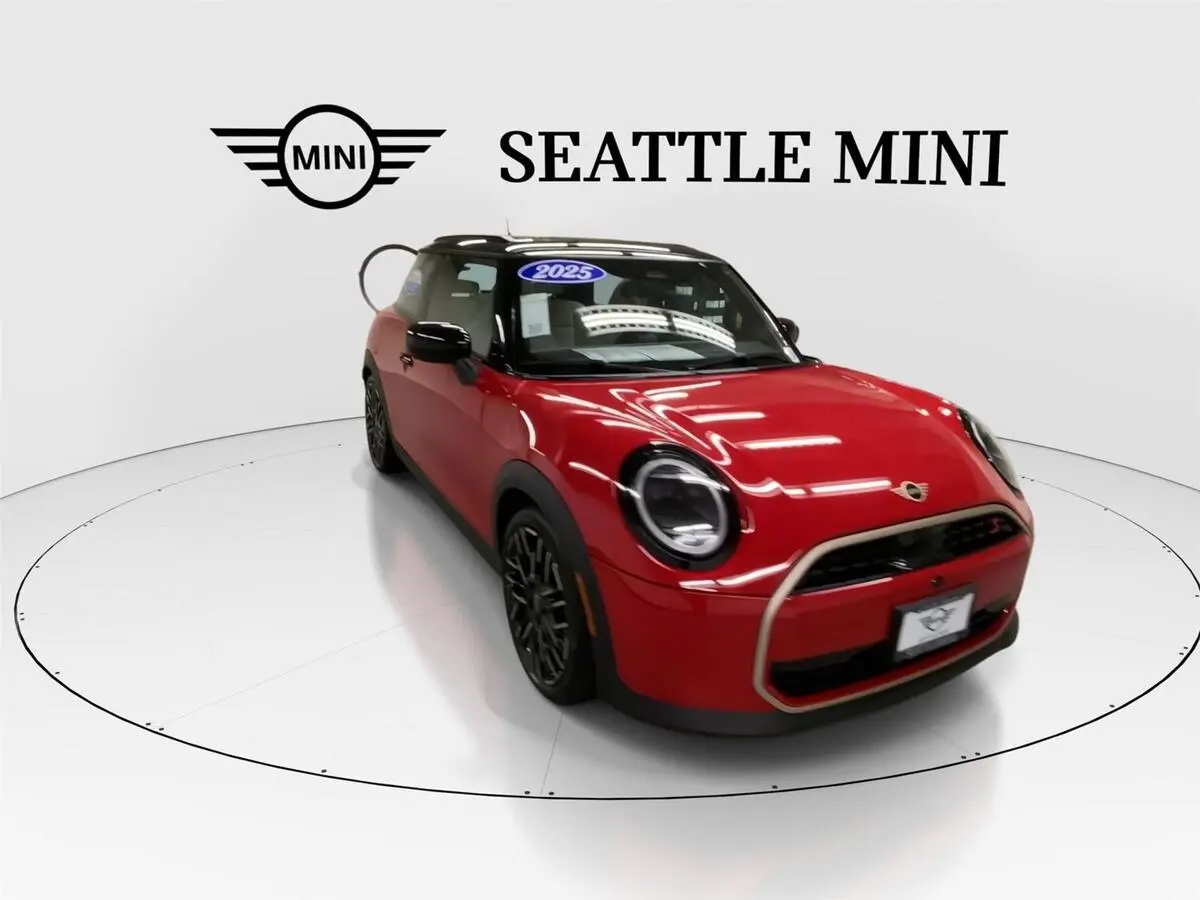 2025 Mini Cooper 2 Door Hardtop S photo 2