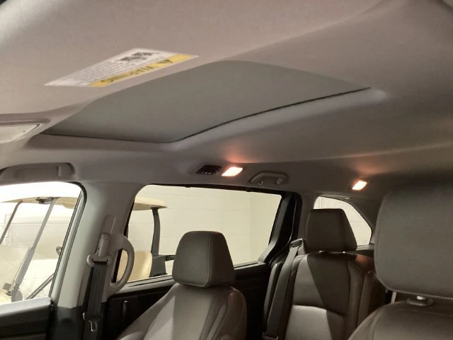 2024 Honda Odyssey EX-L - Photo 28