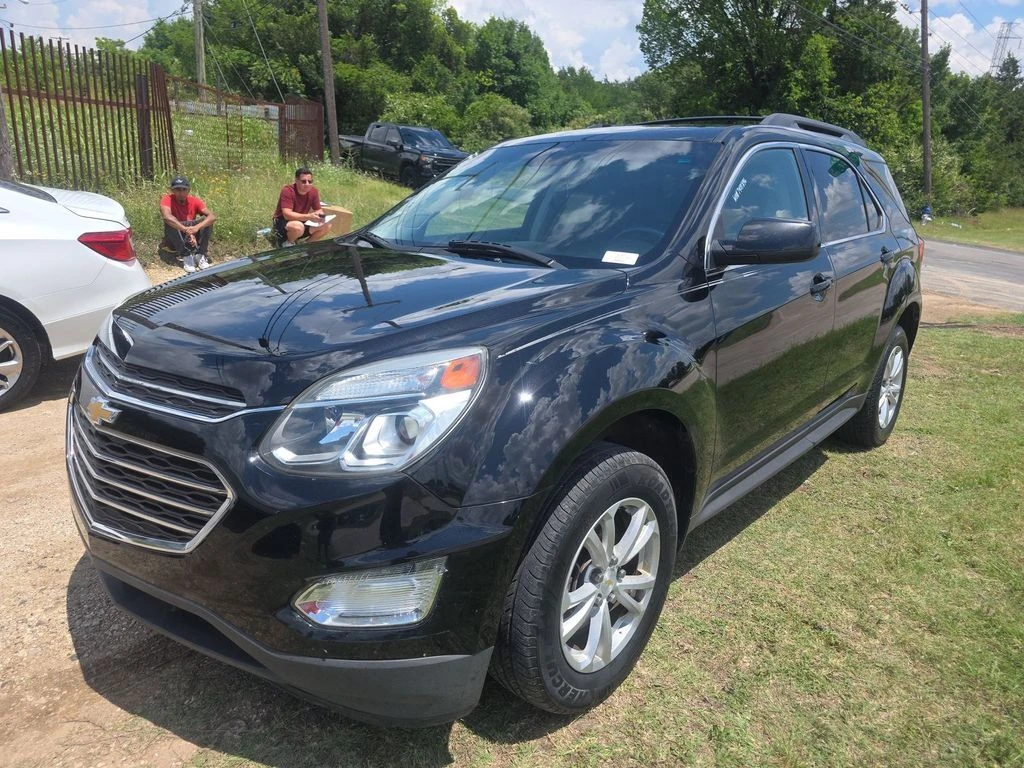 2017 Chevrolet Equinox LT's photo