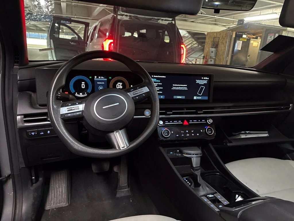 2025 Hyundai Santa Cruz SEL - Photo 13